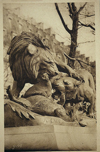 Postal escultura leones