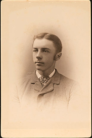 Retrato hombre joven n%c2%ba1