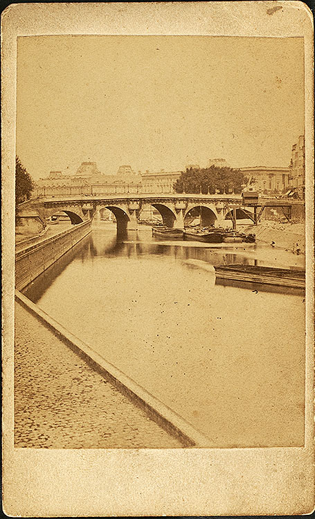 La seine et le louvre